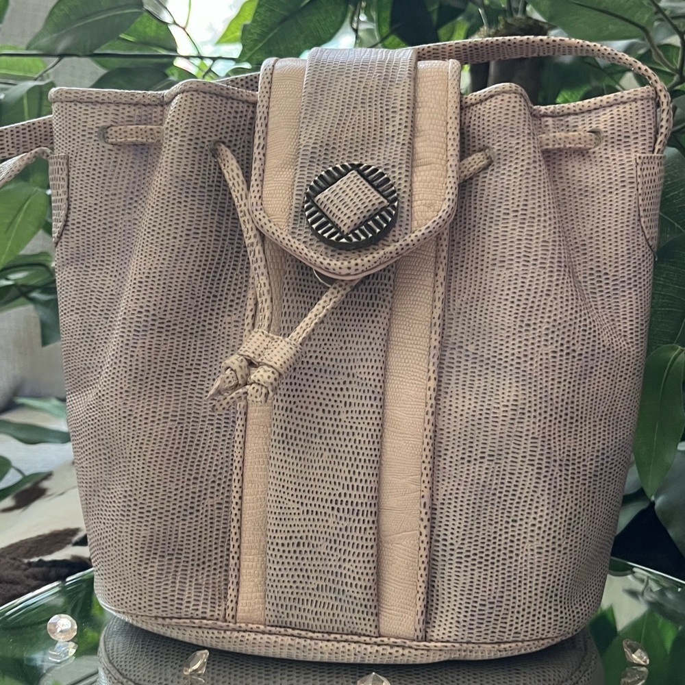 Sharif Textured Leather Lilac and Cream Bucket Bag